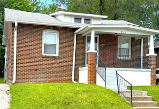 4325 Dardenne Dr, Saint Louis, MO 63120