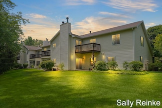 3152 Windcrest Ct NE Unit 54, Grand Rapids, MI 49525