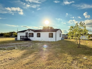 332 Water View Ln, Weatherford, TX 76085