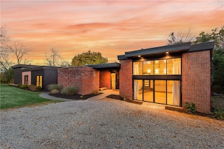 9402 Babcock Blvd, Allison Park, PA 15101