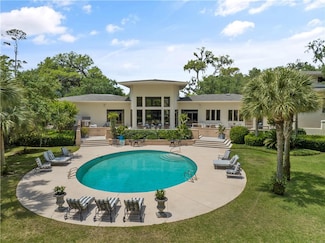 139 Point Ln, Saint Simons Island, GA 31522