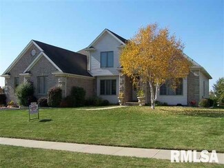1705 Valley Way, de Witt, IA 52742