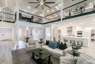 12548 Avondale Ridge Dr, Fort Worth, TX 76179