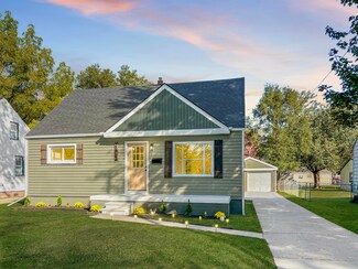 21762 Elroy Ave, Warren, MI 48089