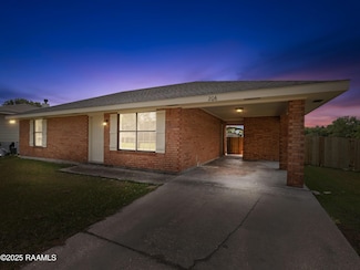 206 L Dubois Rd, New Iberia, LA 70560