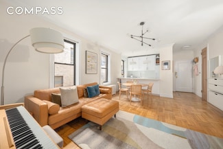 205 E 10th St Unit 3A, New York, NY 10003