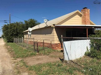 310 E Olive St, Holliday, TX 76366