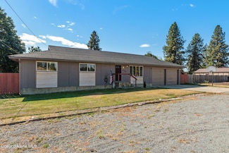 432 Dickinson Ave, Priest River, ID 83856
