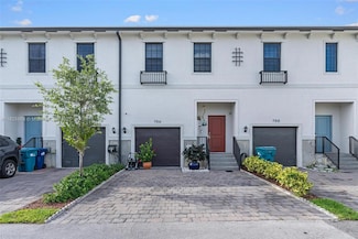 756 SW 12th St, Florida City, FL 33034