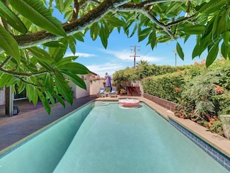 43860 Carmel Cir, Palm Desert, CA 92260