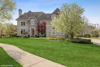 8 Clubside Ct, Burr Ridge, IL 60527