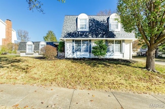 1836 Rockmoor Dr, Chesterfield, MO 63017