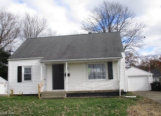 752 Laird Ave NE, Warren, OH 44483
