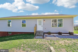 11 10th Ave, Brunswick, MD 21716