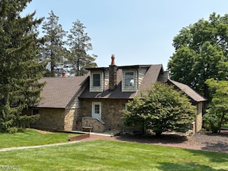64 Bunnvale Rd, Califon, NJ 07830