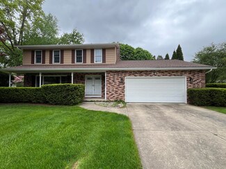 345 Watkins Ln, Battle Creek, MI 49015
