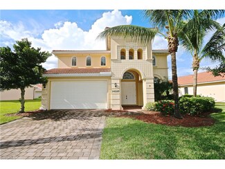 14225 Manchester Dr, Naples, FL 34114