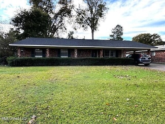 312 Margaret Ave, Natchez, MS 39120