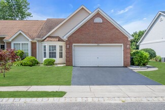 166 Sylvan Lake Blvd, Bayville, NJ 08721