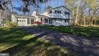 125 Grandview Rd, State College, PA 16801