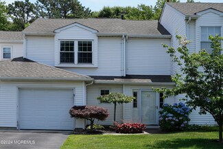 23 S Pointe Cir Unit 21, Tinton Falls, NJ 07753
