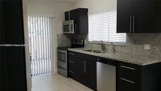192 Wimbledon Lake Dr Unit 192, Plantation, FL 33324