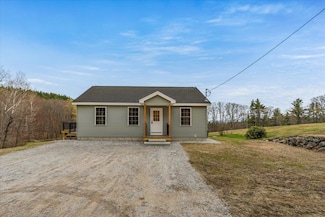 237 Maplewold Rd, Weare, NH 03281