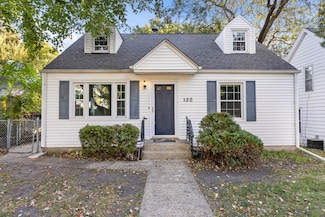 120 Hollister Ave, Rockford, IL 61108