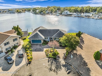 10 Dolphin Ct, Forked River, NJ 08731