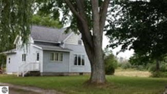 359 N Hale Rd, Twining, MI 48766