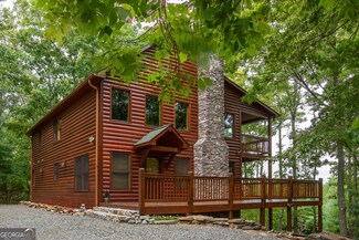 56 Kennebec Dr, Mineral Bluff, GA 30559
