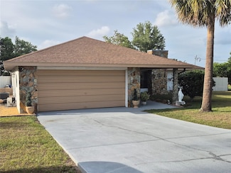 21511 SW Plantation St, Dunnellon, FL 34431
