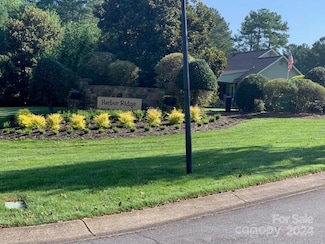 301 Harbor Watch Dr, Connelly Springs, NC 28612