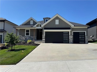 22415 W 87th Terrace, Lenexa, KS 66227