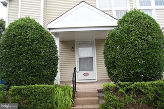 14380 Gringsby Ct, Centreville, VA 20120