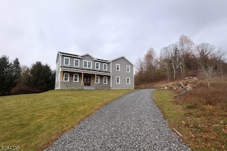 14 Sterling Dr, Sussex, NJ 07461