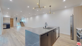 839 N Mccadden Place Unit A, Los Angeles, CA 90038