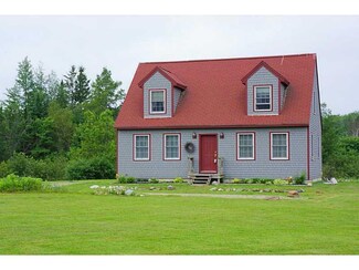 208 Davis Rd, Eddington, ME 04428