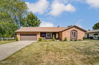 1742 Deerfield Dr, Lima, OH 45805