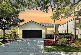 637 Bald Cypress Rd, Weston, FL 33327