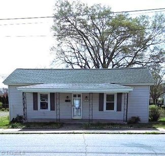 105 The Blvd, Eden, NC 27288