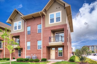 668 E Algonquin Rd Unit 6102, Schaumburg, IL 60173