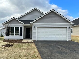 112 Aaliyah Ln, Radford, VA 24141