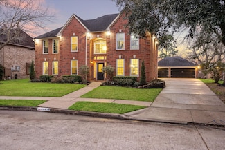 904 Laurelfield Dr, Friendswood, TX 77546