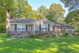 331 Pledger St, La Fayette, GA 30728