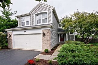 811 Lamont Ct, Naperville, IL 60540