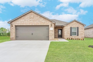 1907 Palmatum Rd, El Reno, OK 73036