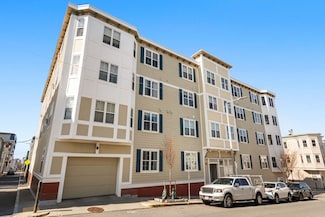 39 Dorchester St Unit 10, Boston, MA 02127