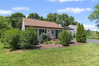 3434 NE Monterey Ave, Kansas City, MO 64117