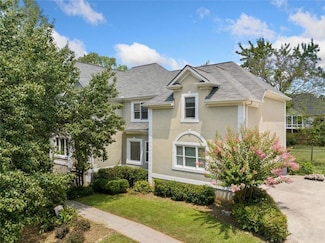 925 Brandon Ridge Dr, Roswell, GA 30075